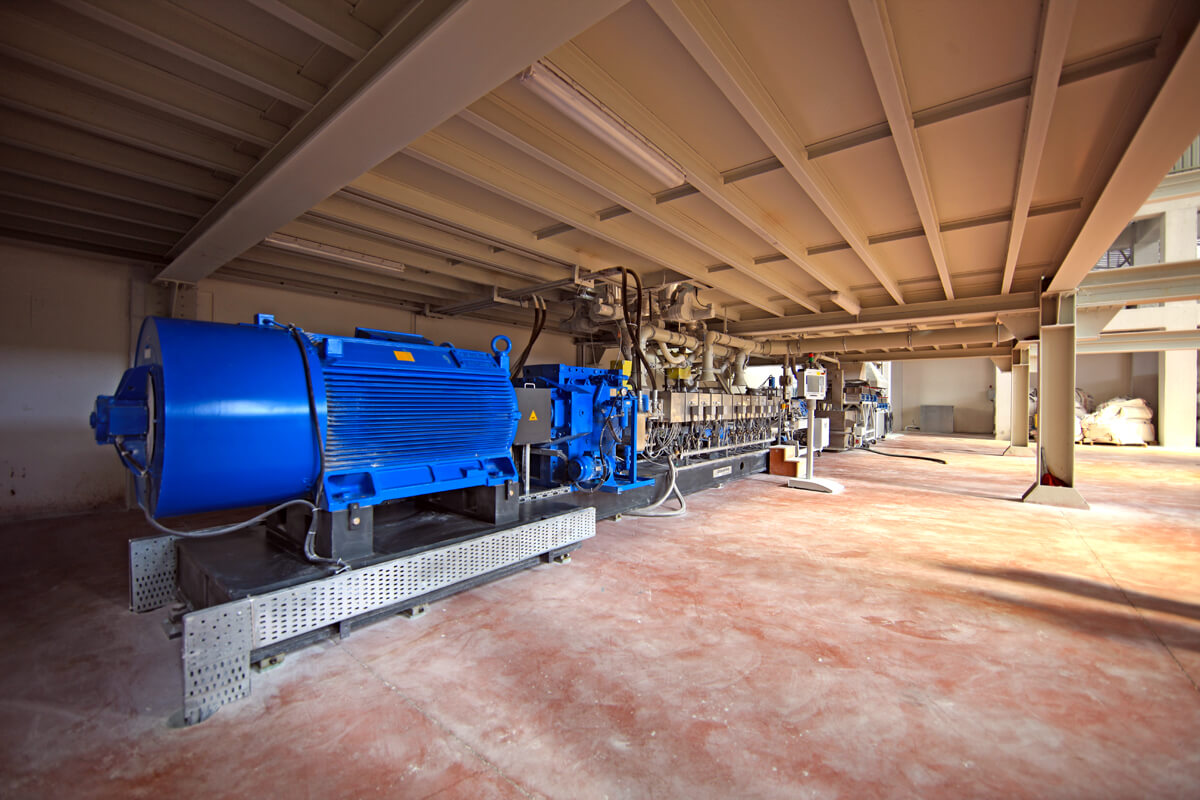 Extrusion line for plastic production